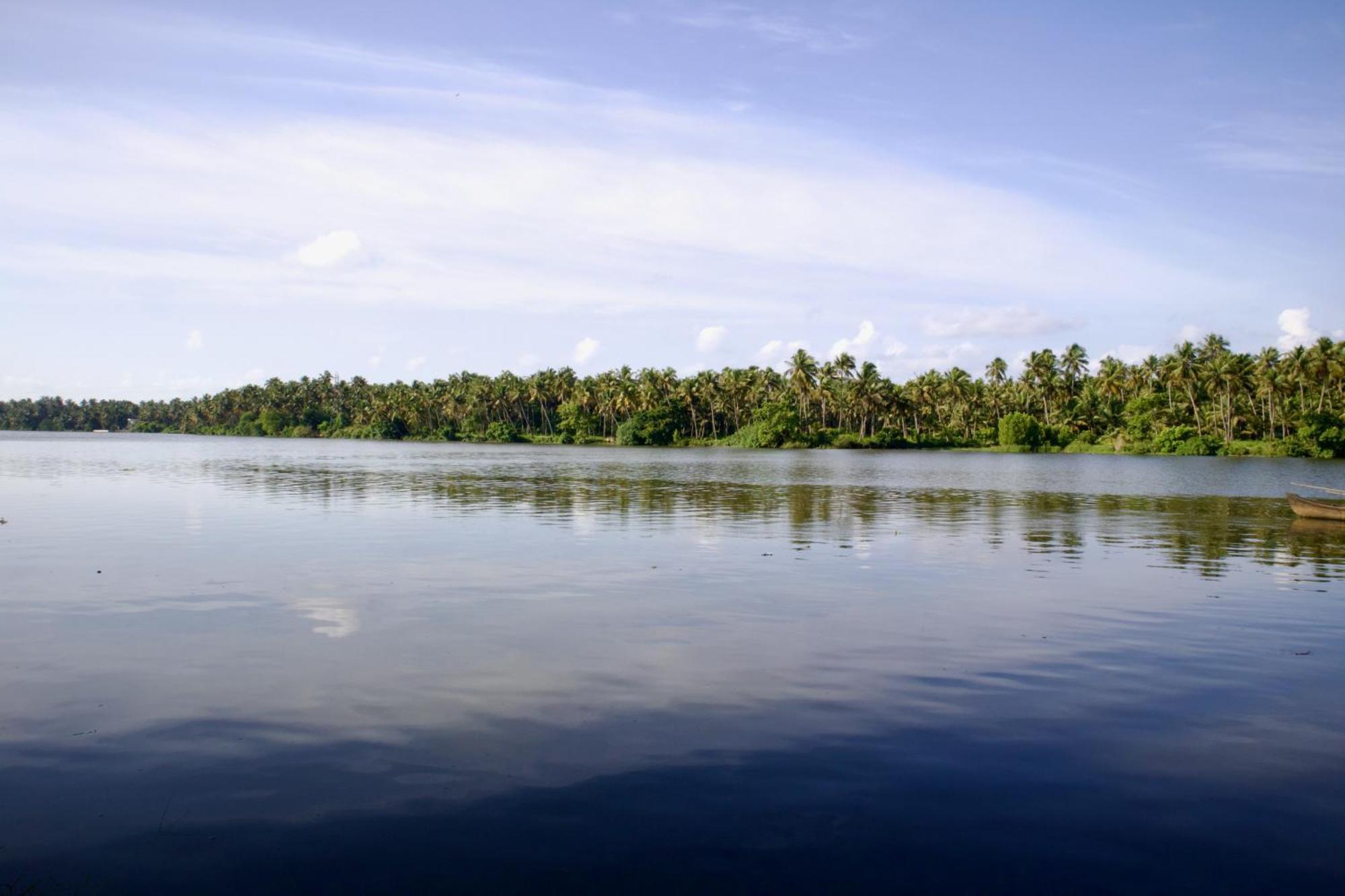 Ambili Riverfront Villa With Party Hall Irimbranallur Extérieur photo