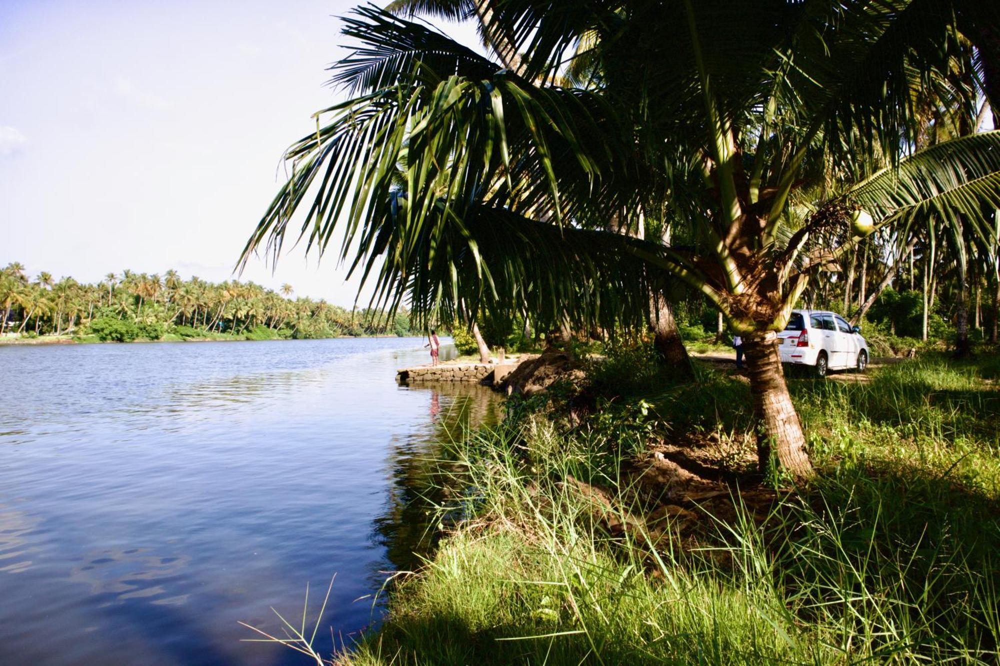 Ambili Riverfront Villa With Party Hall Irimbranallur Extérieur photo