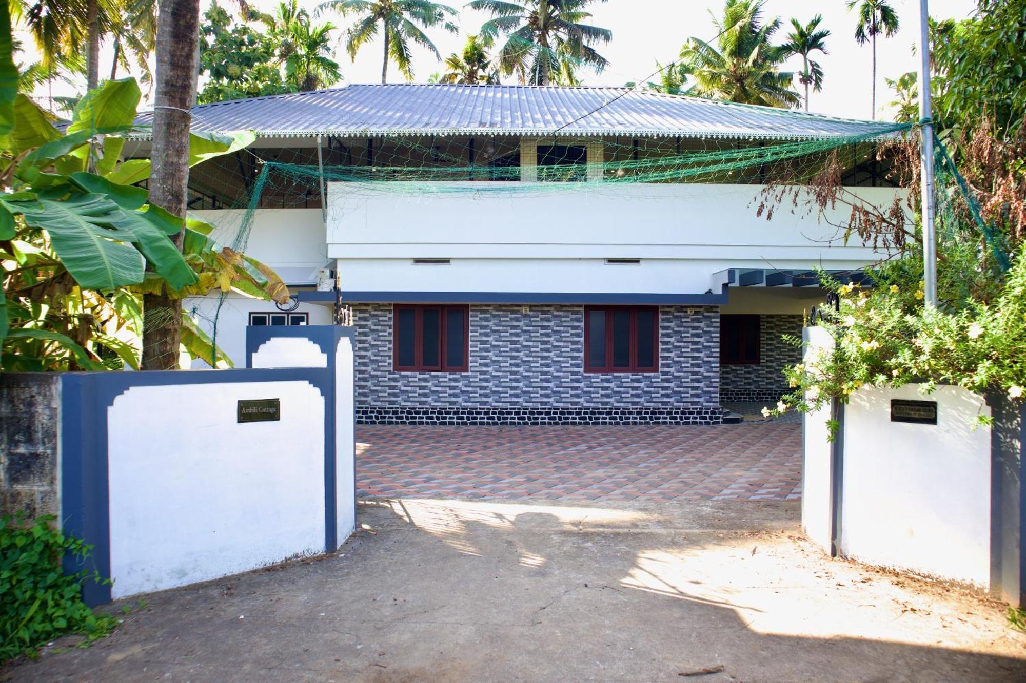 Ambili Riverfront Villa With Party Hall Irimbranallur Extérieur photo